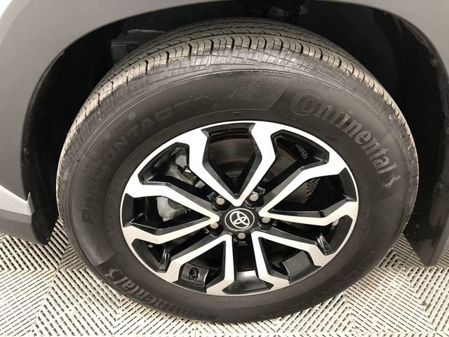 Used 2026 Toyota Corolla Cross SE image 27