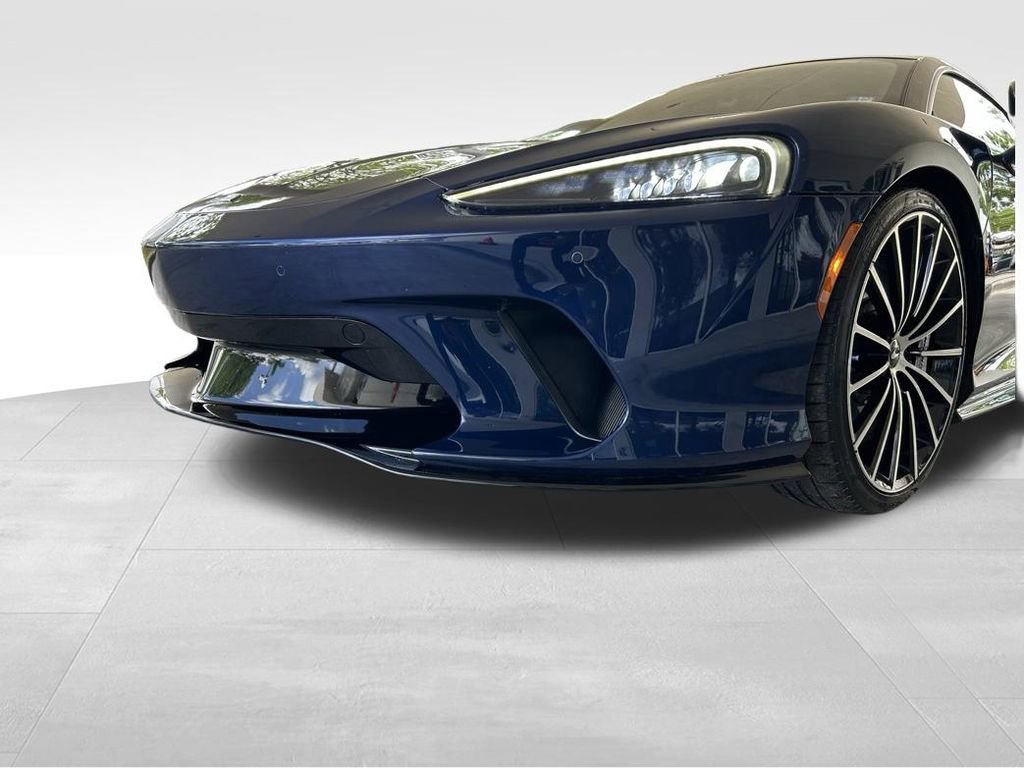 Used 2020 McLaren GT image 18