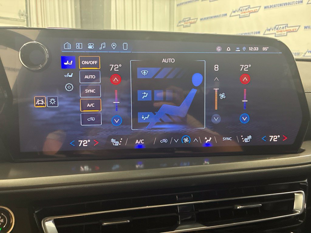 New 2027 Chevrolet Traverse LT w/ Enhanced Driving Package FWD image 30