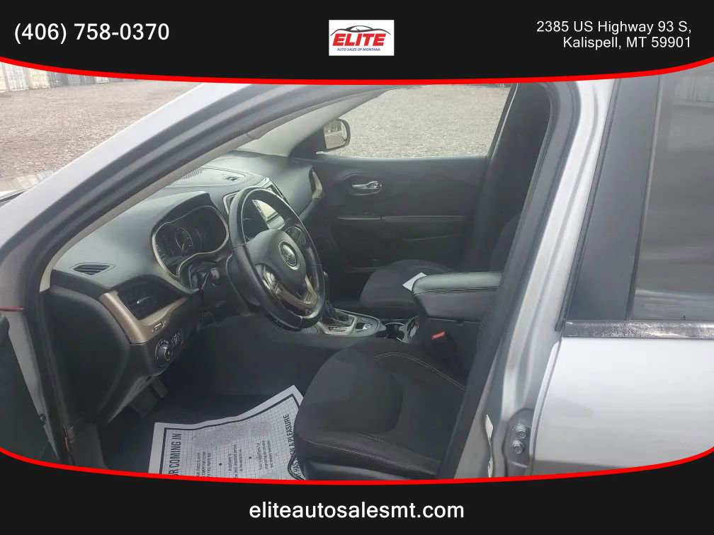 Used 2015 Jeep Cherokee Latitude image 12