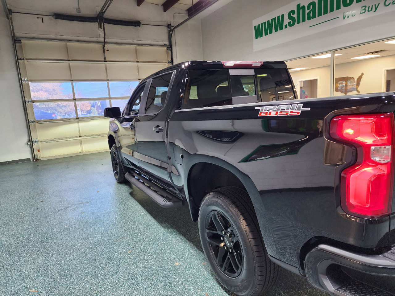 Used 2020 Chevrolet Silverado 1500 LT Trail Boss image 10