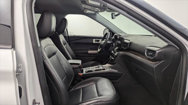 Used 2023 Ford Explorer Limited image 22