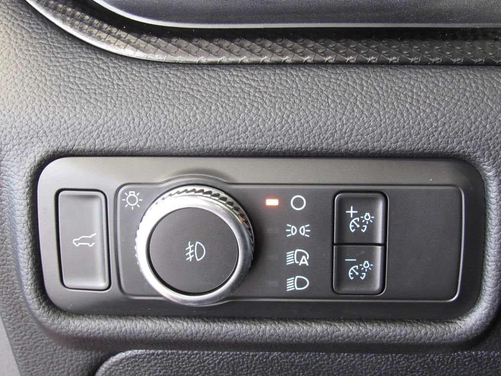 Certified 2022 Ford Explorer ST w/ Equipment Group 401A AWD/4WD image 39