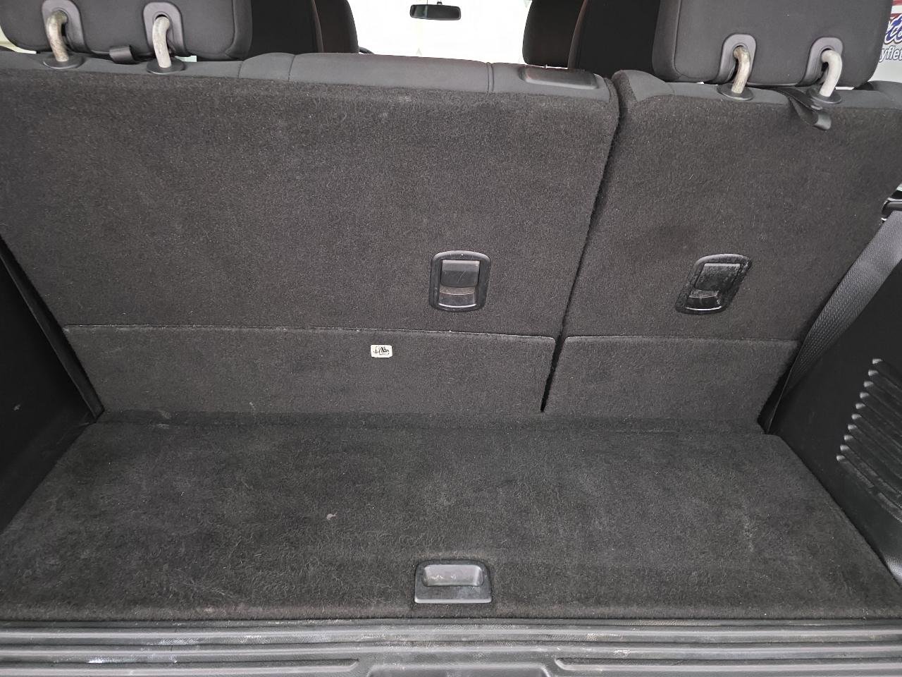 Used 2016 Ford Expedition XLT AWD/4WD image 30