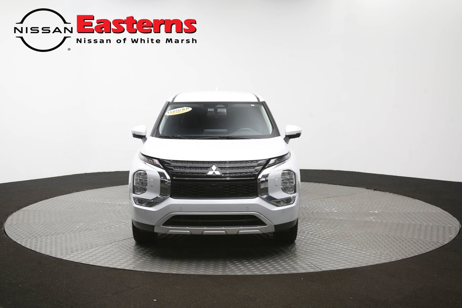 Used 2024 Mitsubishi Outlander AWD image 53