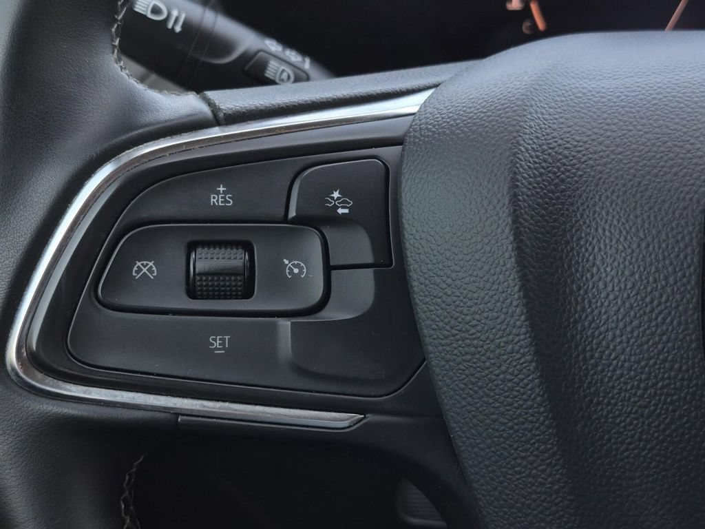Used 2024 Buick Encore GX Preferred FWD image 19