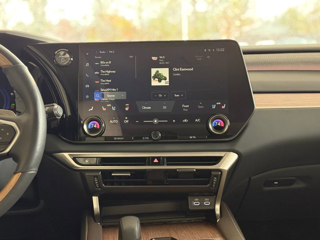 Used 2024 Lexus RX 350h 350h image 29