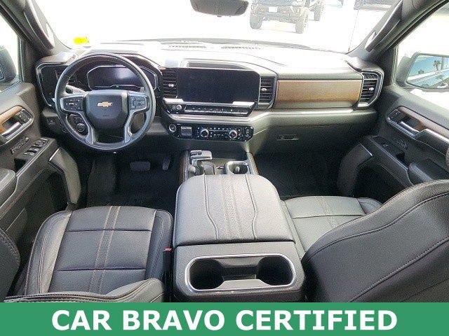 Certified 2024 Chevrolet Silverado 1500 High Country w/ Technology Package image 26