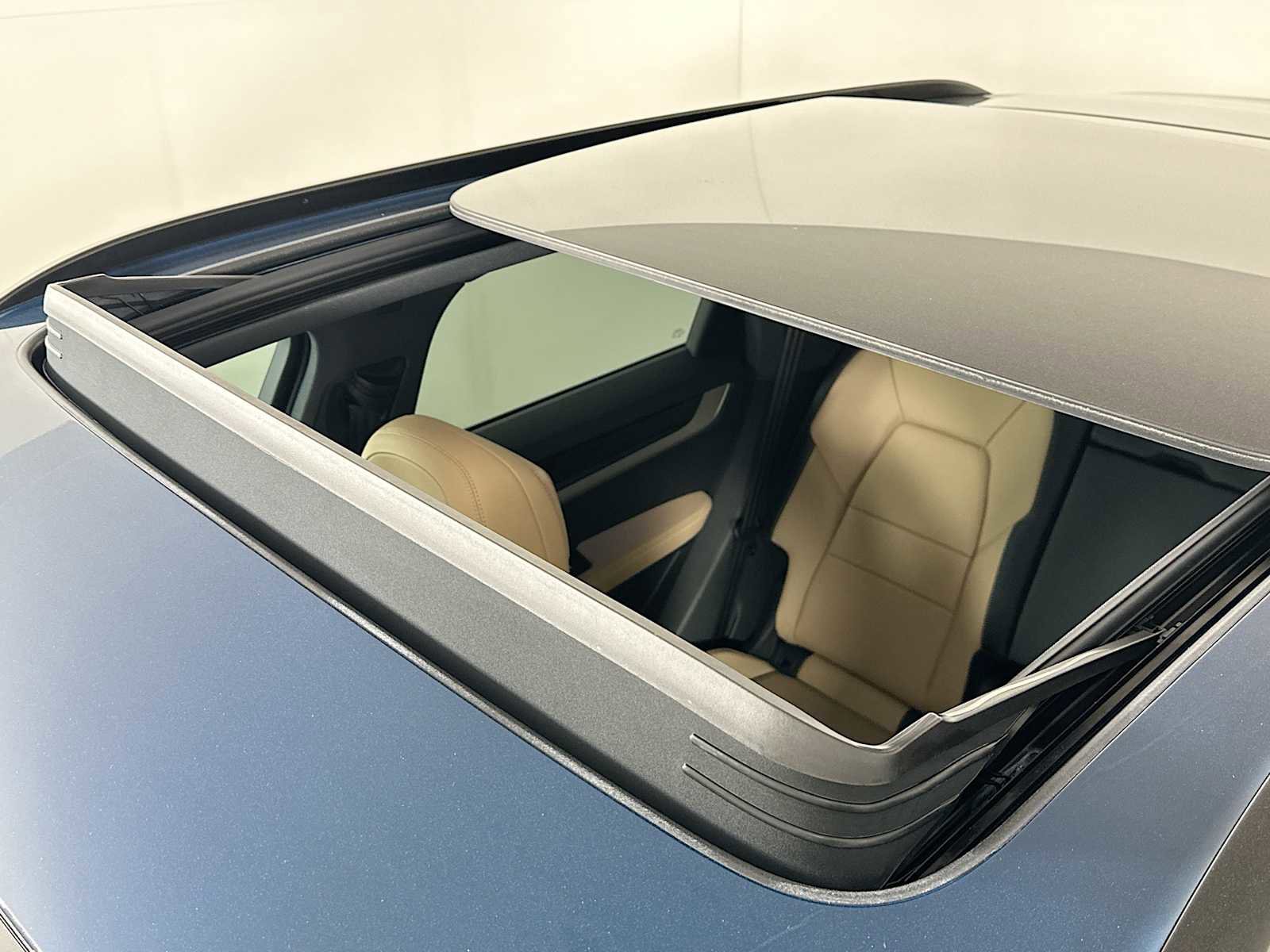 New 2026 Porsche Cayenne image 21