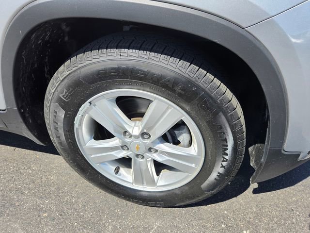 Used 2021 Chevrolet Trax LT FWD image 39