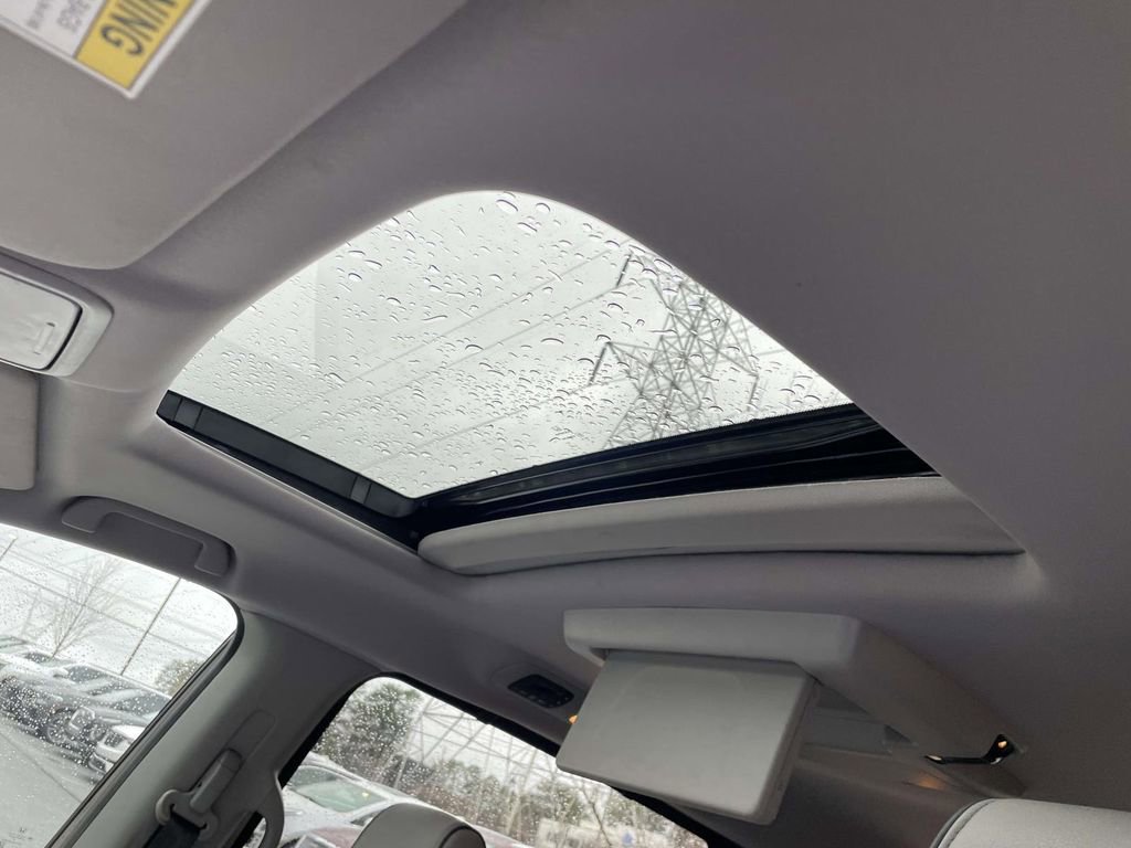 Used 2022 Honda Odyssey Elite image 21