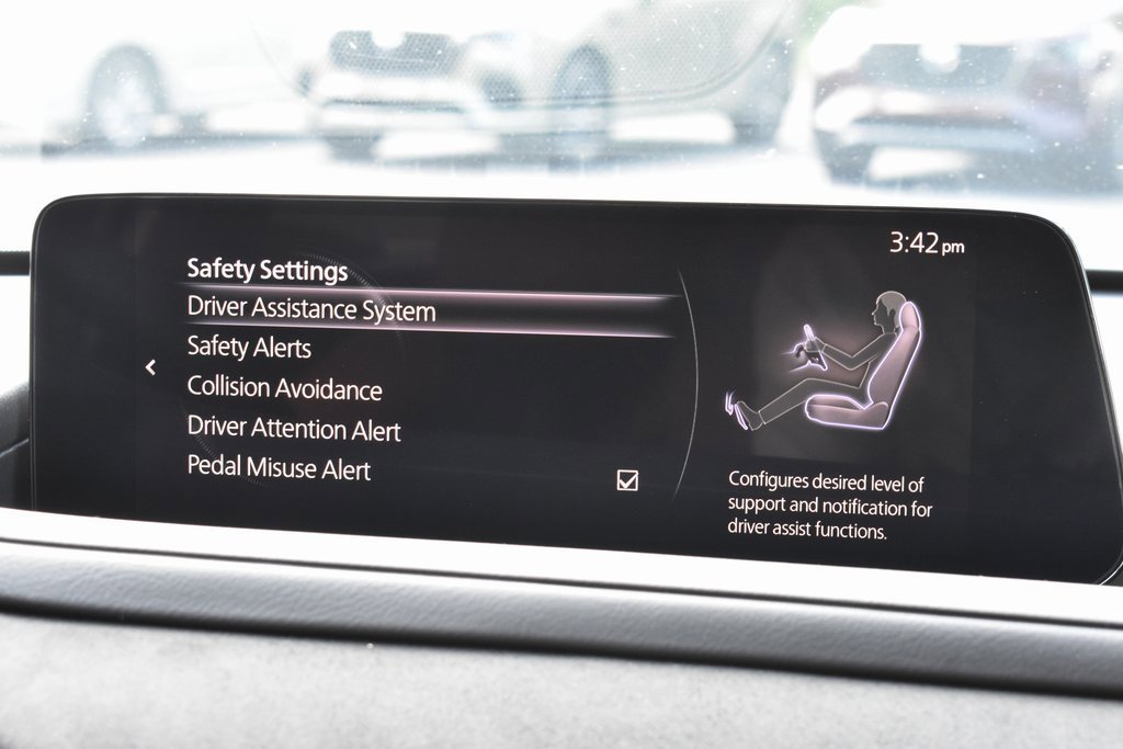 New 2025 MAZDA CX-30 Carbon image 39