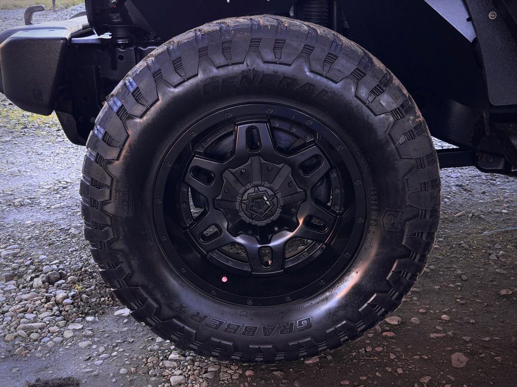 Used 2010 Jeep Wrangler Unlimited Islander image 60