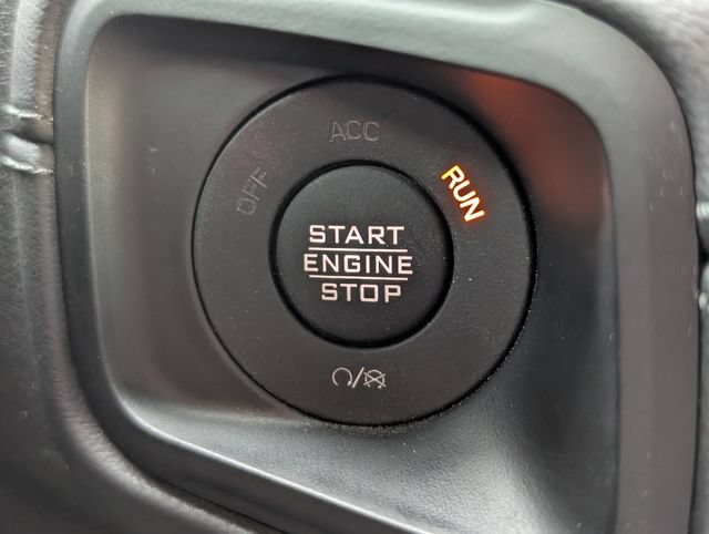 Used 2024 Jeep Gladiator Rubicon w/ Safety Group AWD/4WD image 25