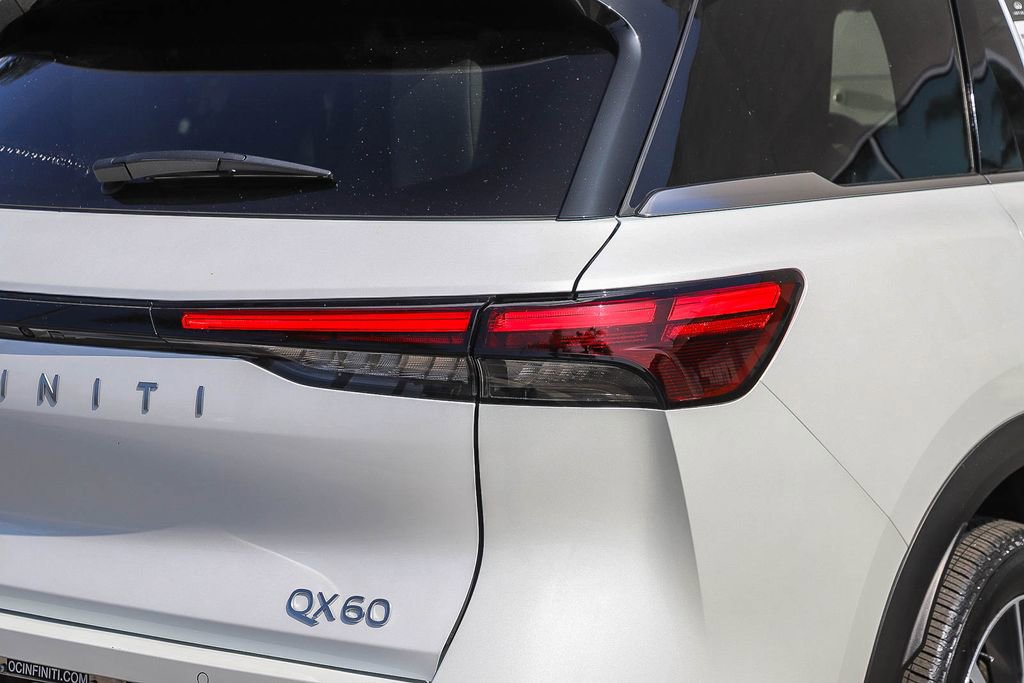 Certified 2026 INFINITI QX60 Luxe w/ Cargo Package FWD image 10