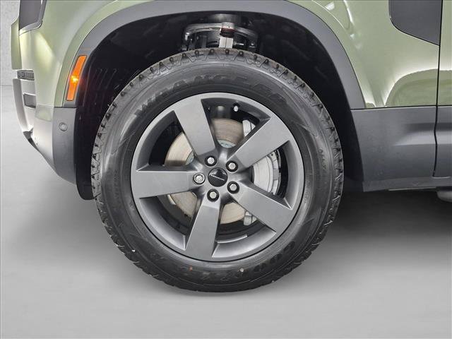 New 2026 Land Rover Defender 110 S AWD/4WD image 10