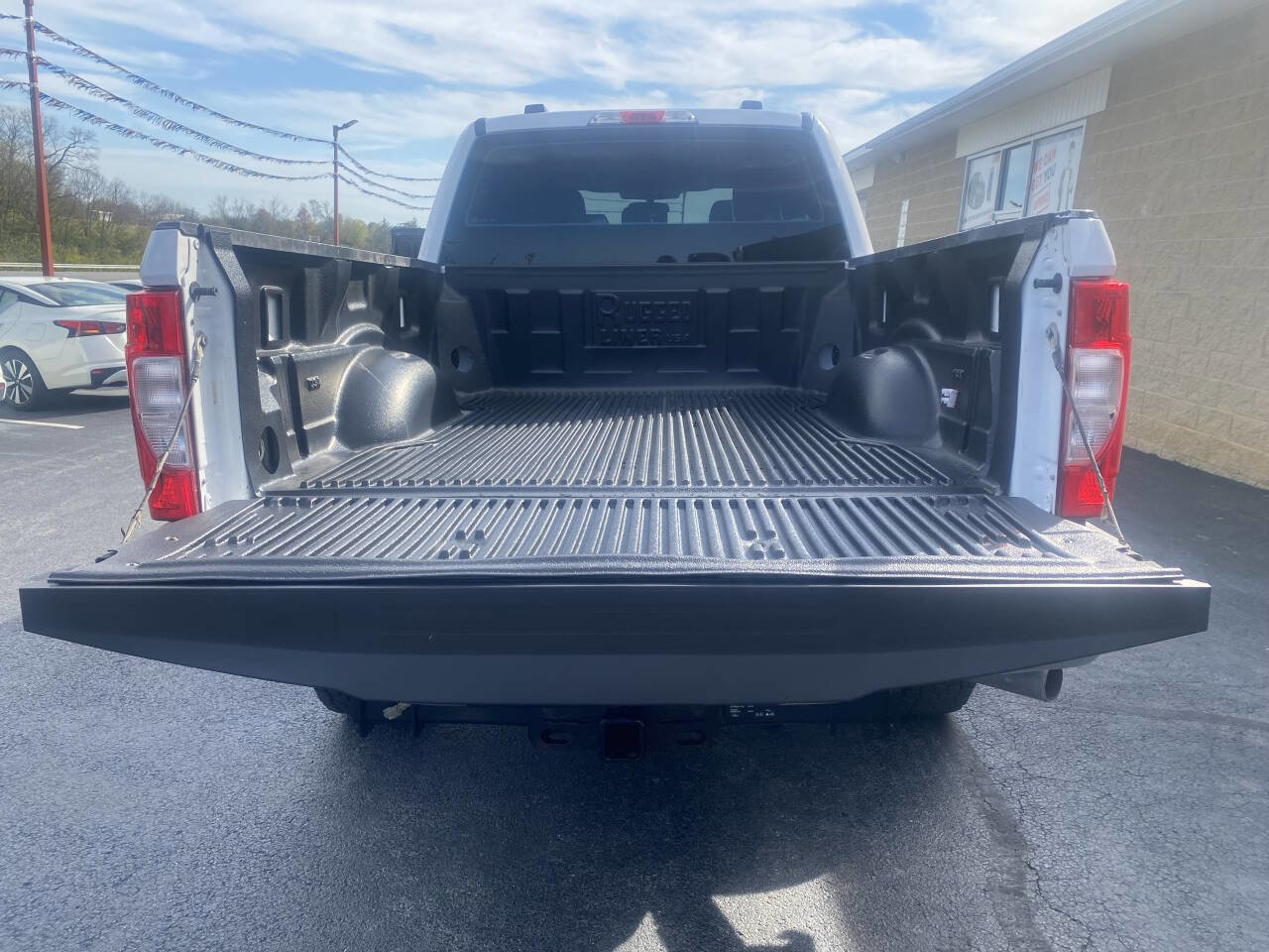 Used 2022 Ford F250 XL w/ Power Equipment Group image 8