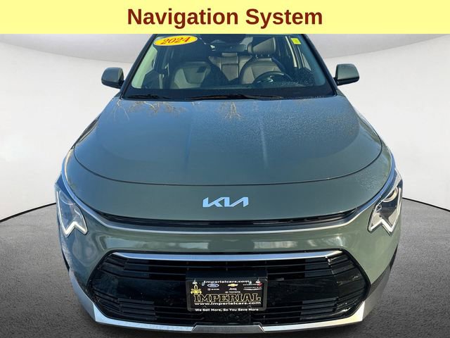 Used 2024 Kia Niro EX Touring image 4