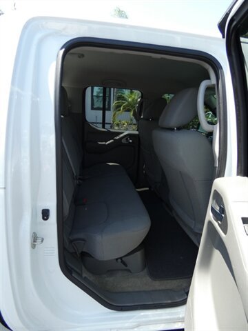 Used 2016 Nissan Frontier SV AWD/4WD image 50