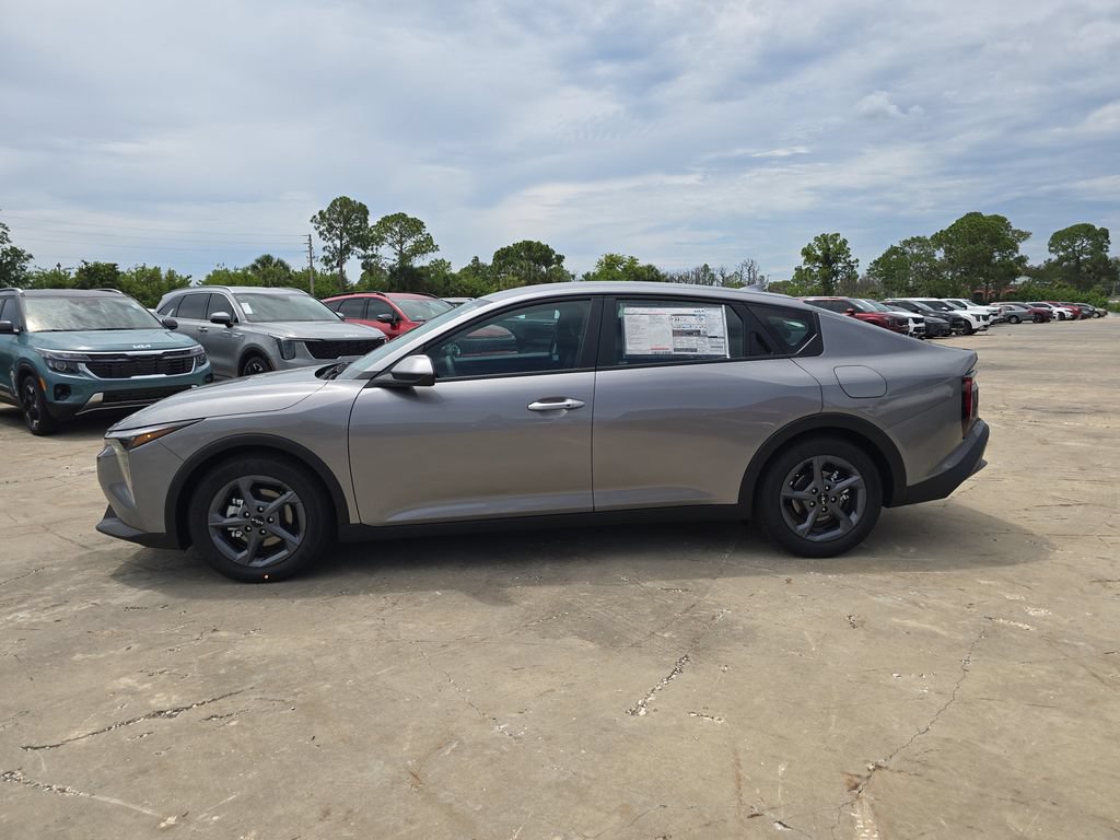 New 2026 Kia K4 FWD image 5