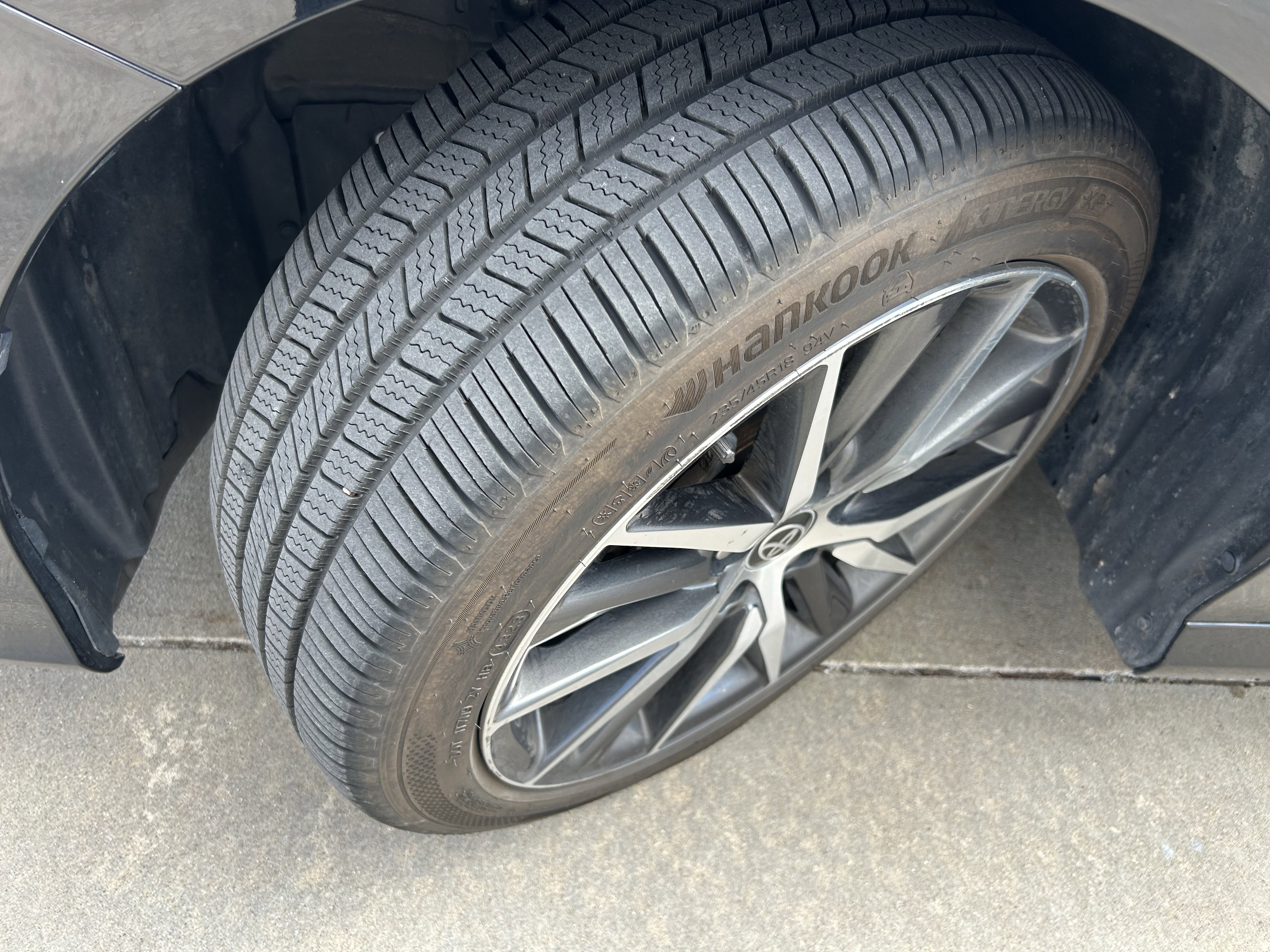 Certified 2022 Toyota Camry XLE w/ Navigation Upgrade Package image 9