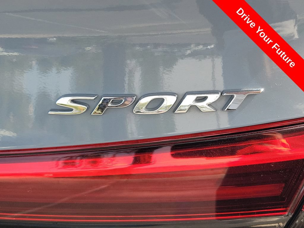 Used 2022 Honda Civic Sport image 28