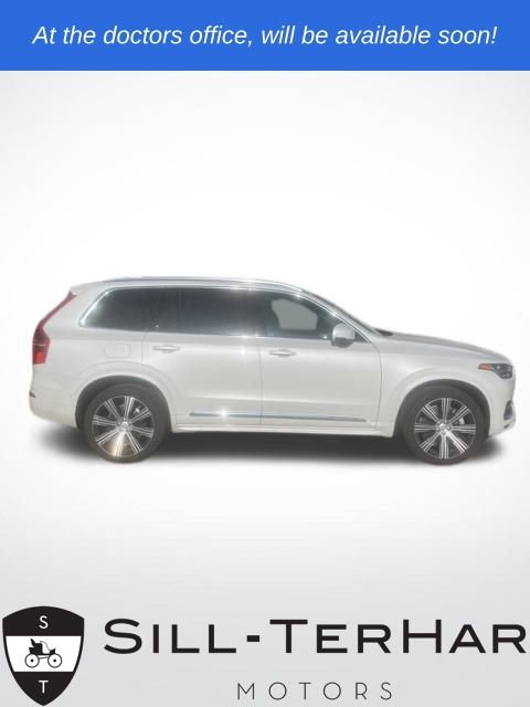 Used 2024 Volvo XC90 T8 Ultimate w/ Lounge Package