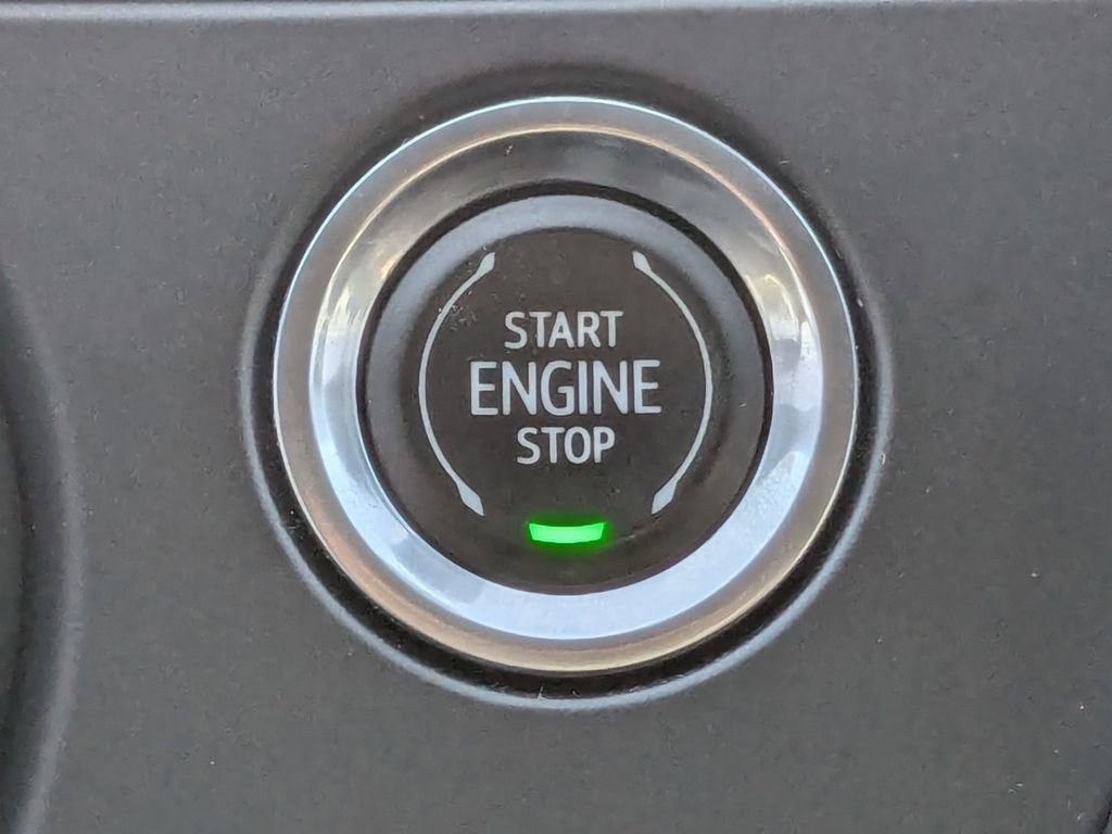 Used 2019 Chevrolet Blazer RS image 32