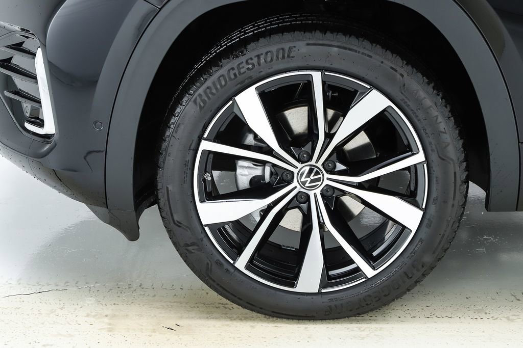 New 2026 Volkswagen Atlas SEL Premium R-Line image 44