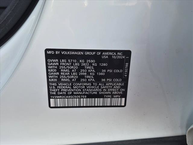 Used 2025 Volkswagen Atlas SE FWD image 24