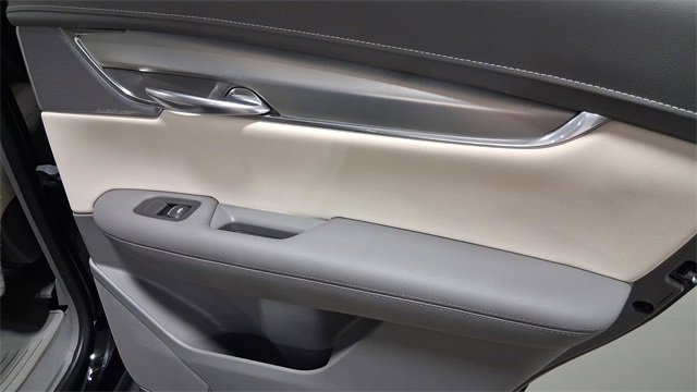 Used 2021 Cadillac XT5 Premium Luxury image 17