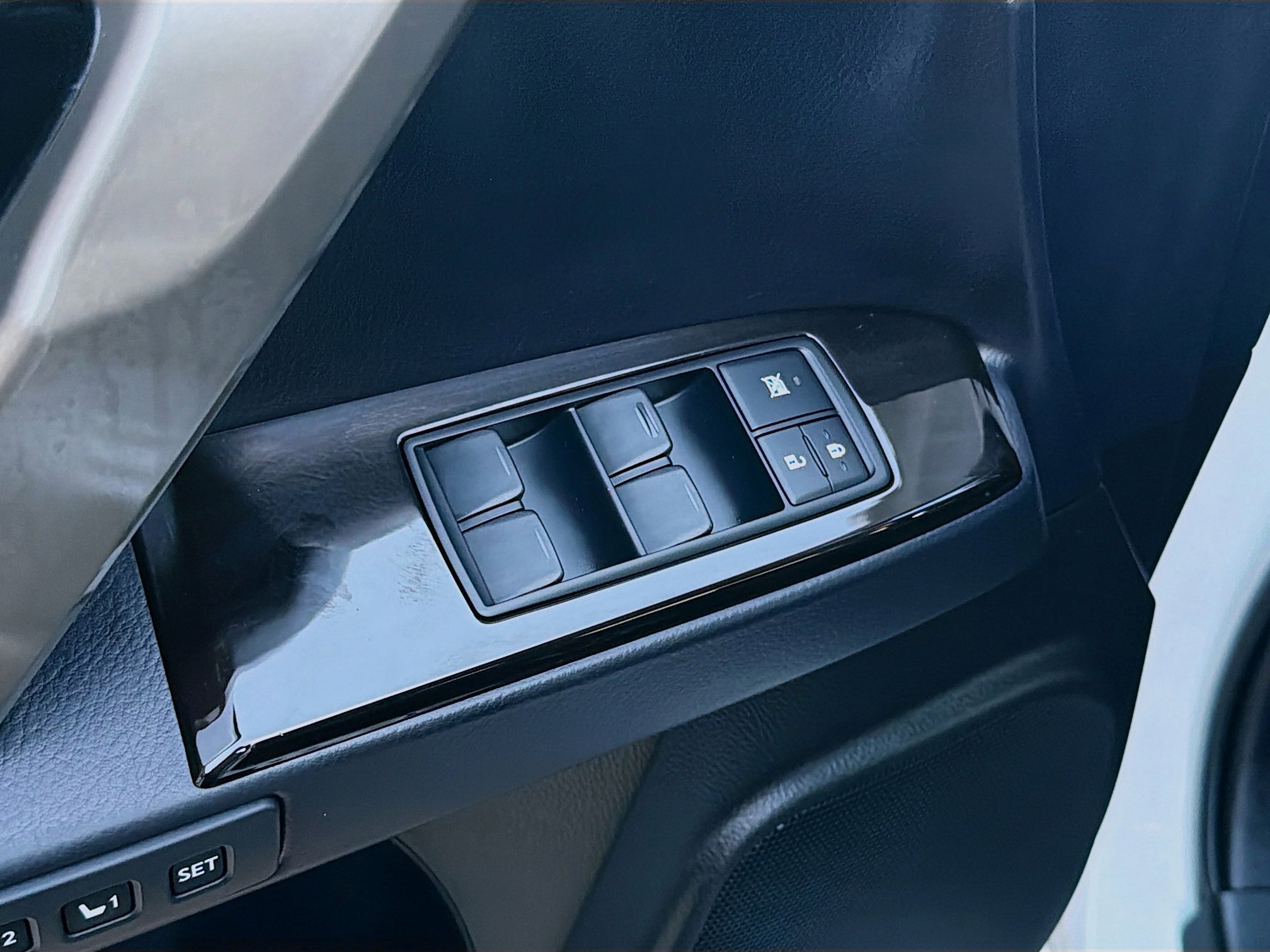 Used 2017 Lexus GX 460 image 21