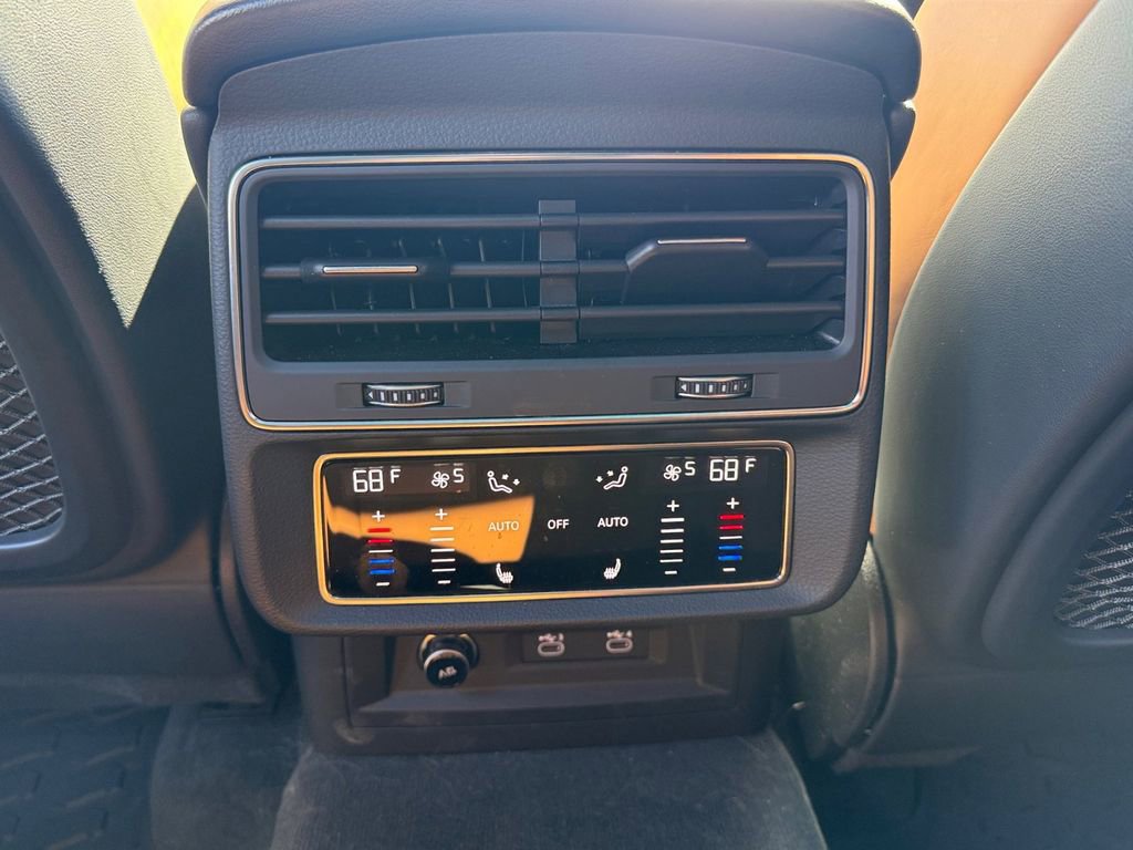 Used 2021 Audi RS Q8 image 33