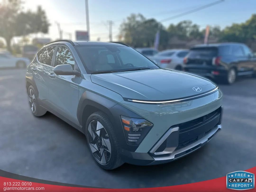 Used 2024 Hyundai Kona Limited image 3