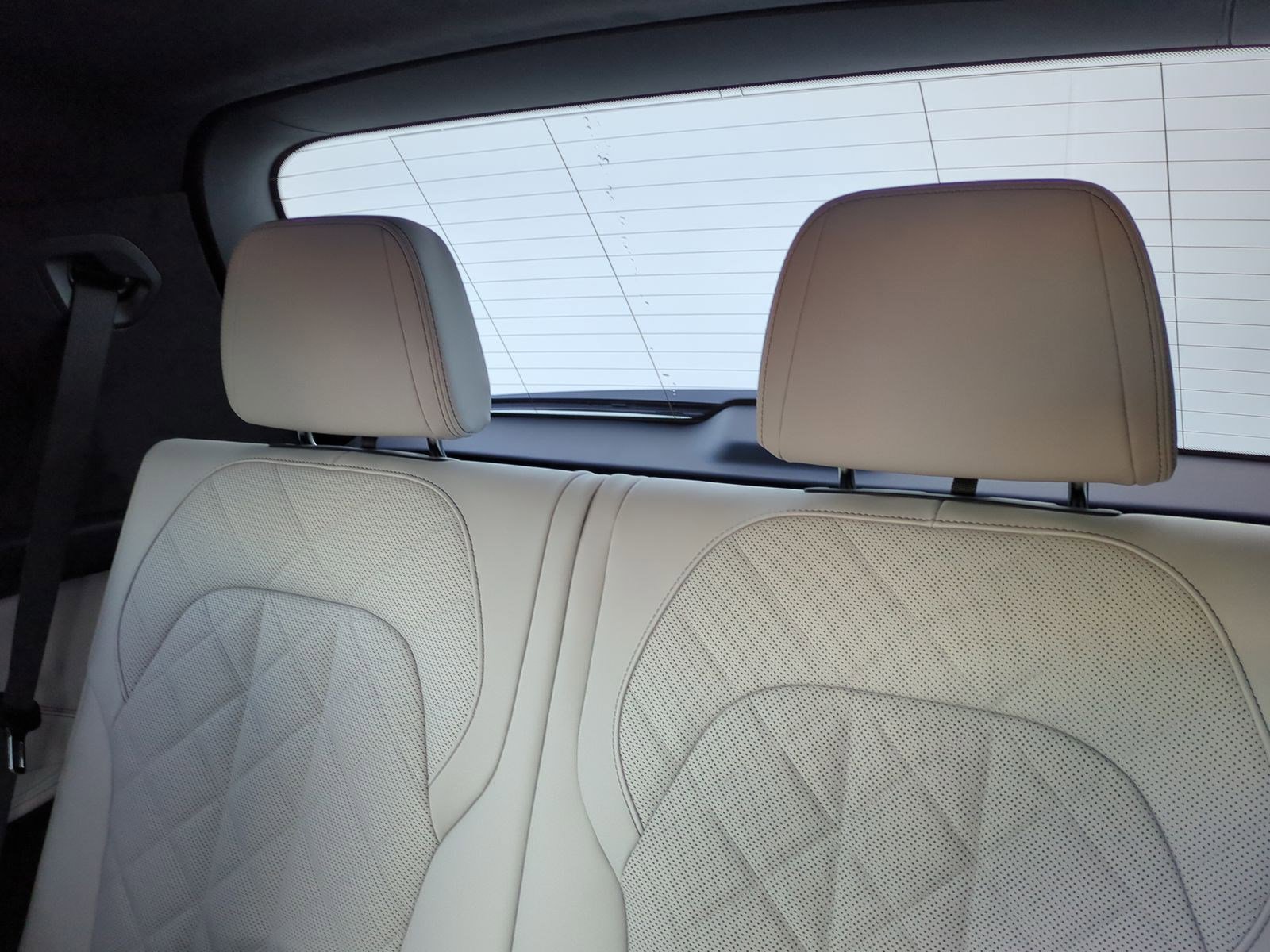 Used 2026 BMW X7 xDrive40i w/ M Sport Package AWD/4WD image 28