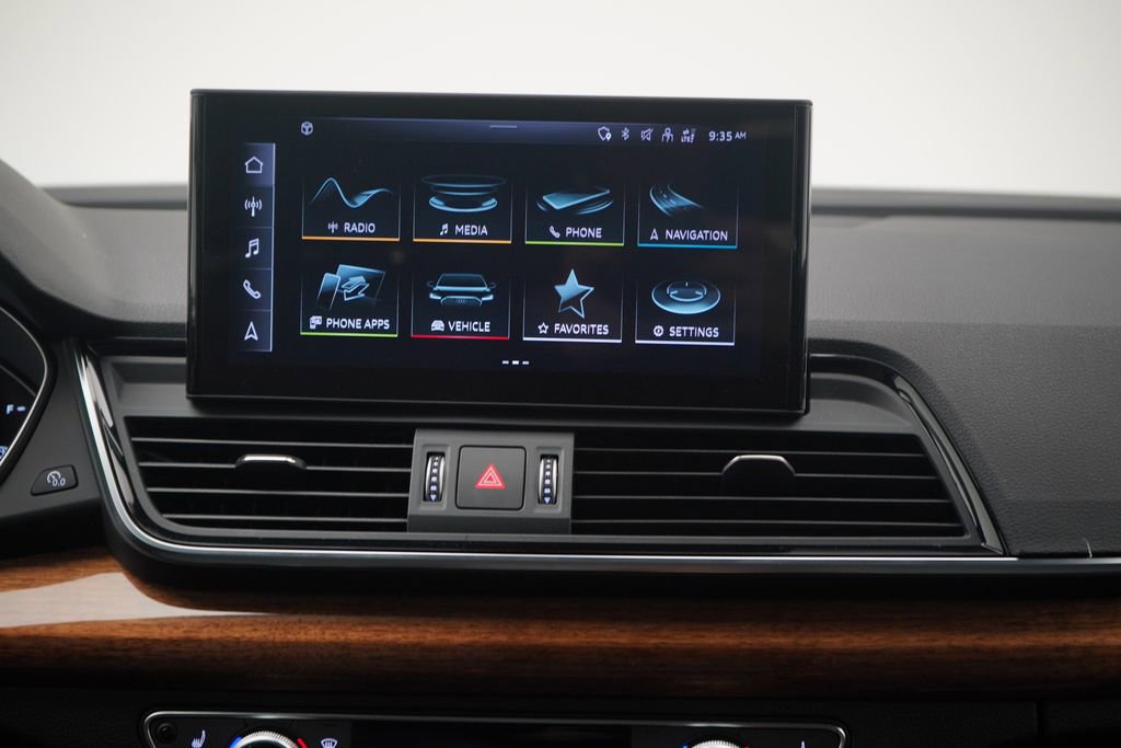 Used 2023 Audi Q5 2.0T Premium w/ Convenience Package image 11