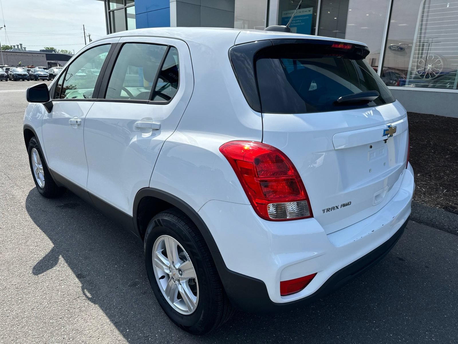 Used 2018 Chevrolet Trax LS AWD/4WD image 7