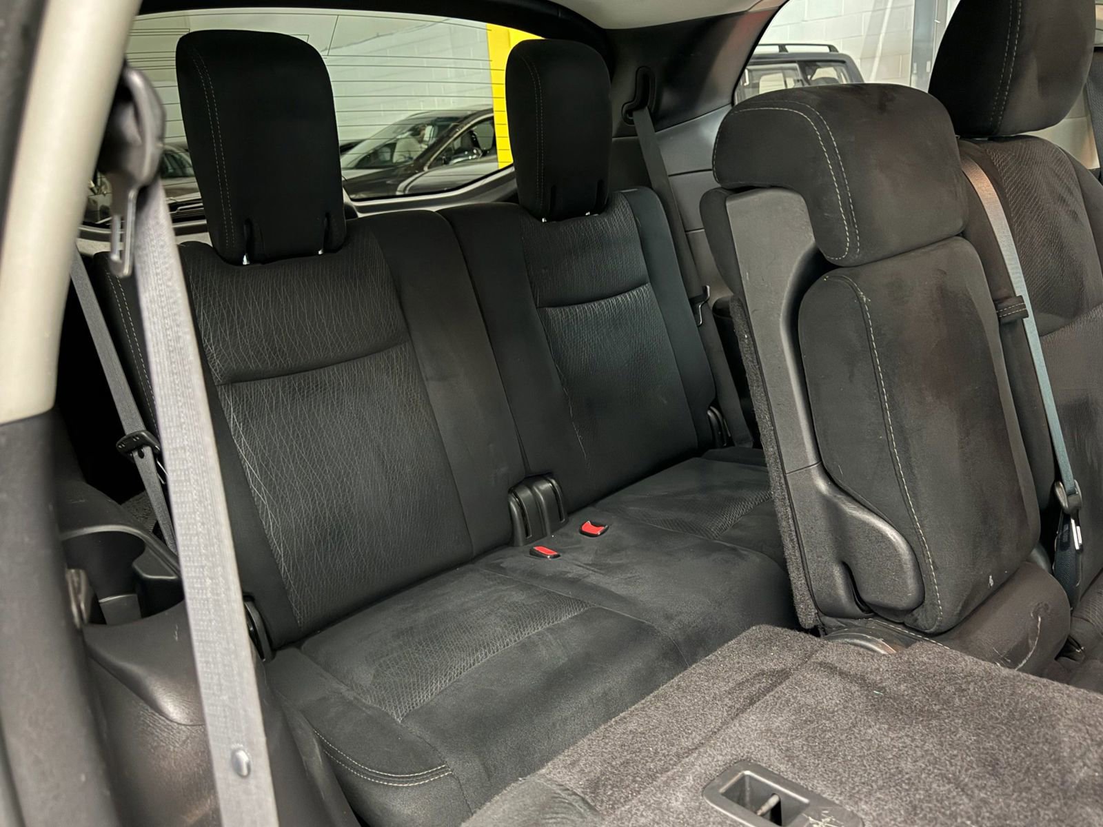 Used 2014 Nissan Pathfinder SV FWD image 22
