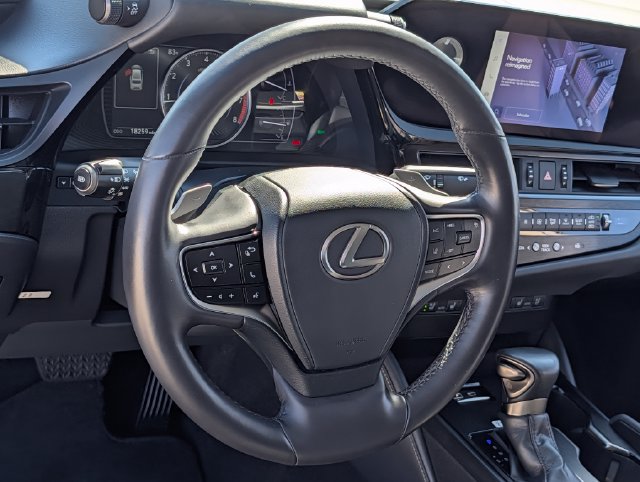 Used 2023 Lexus ES 350 w/ Premium Package FWD image 16