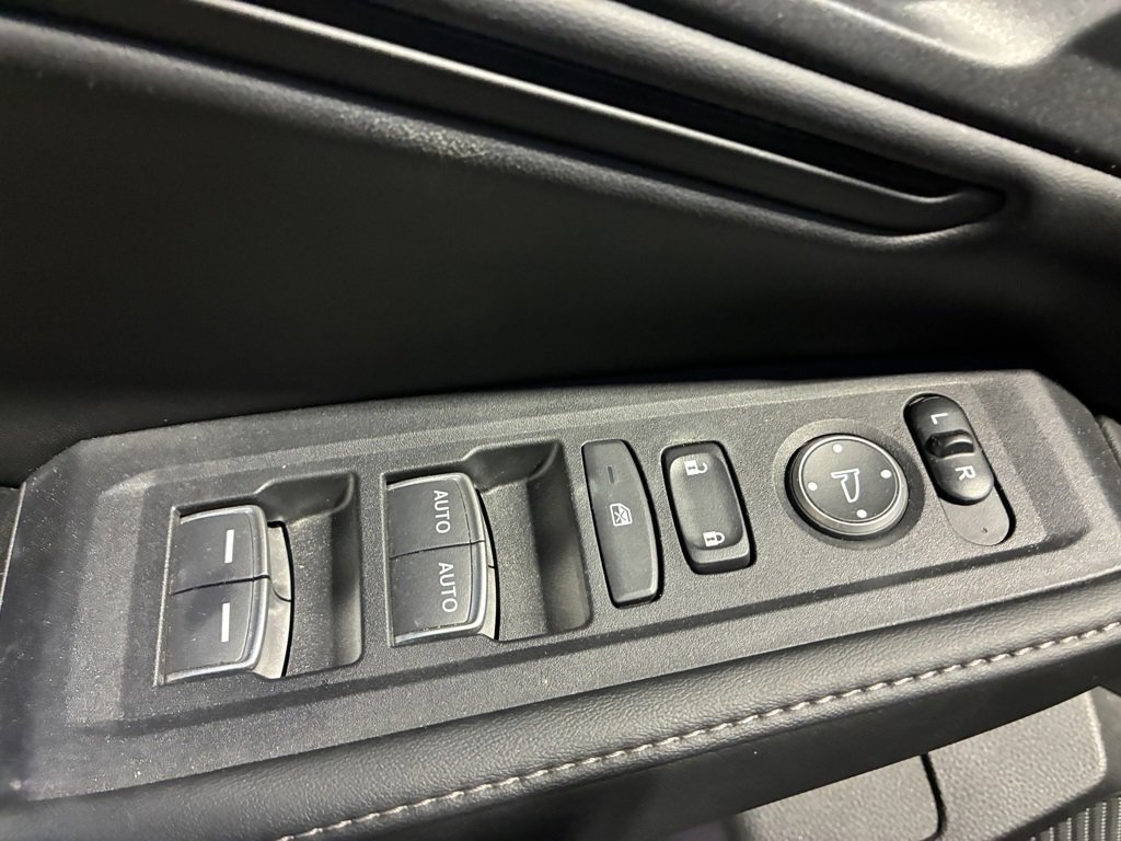 Used 2024 Honda Accord Sport image 11