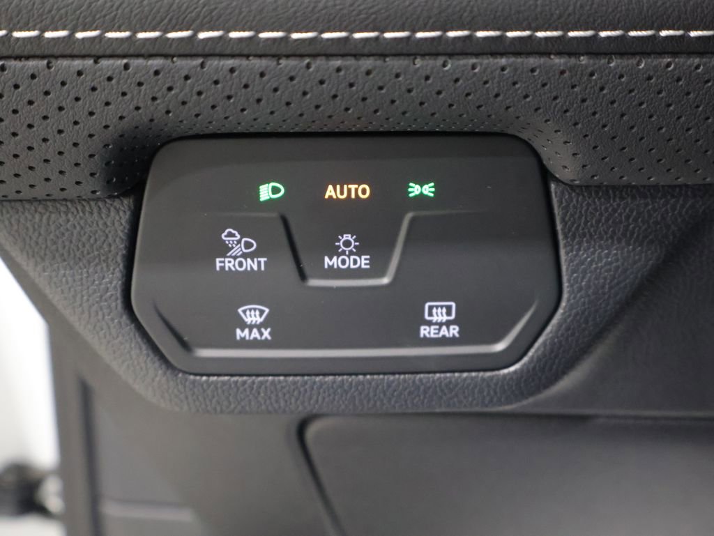 Used 2025 Volkswagen Atlas SEL Premium R-Line image 33