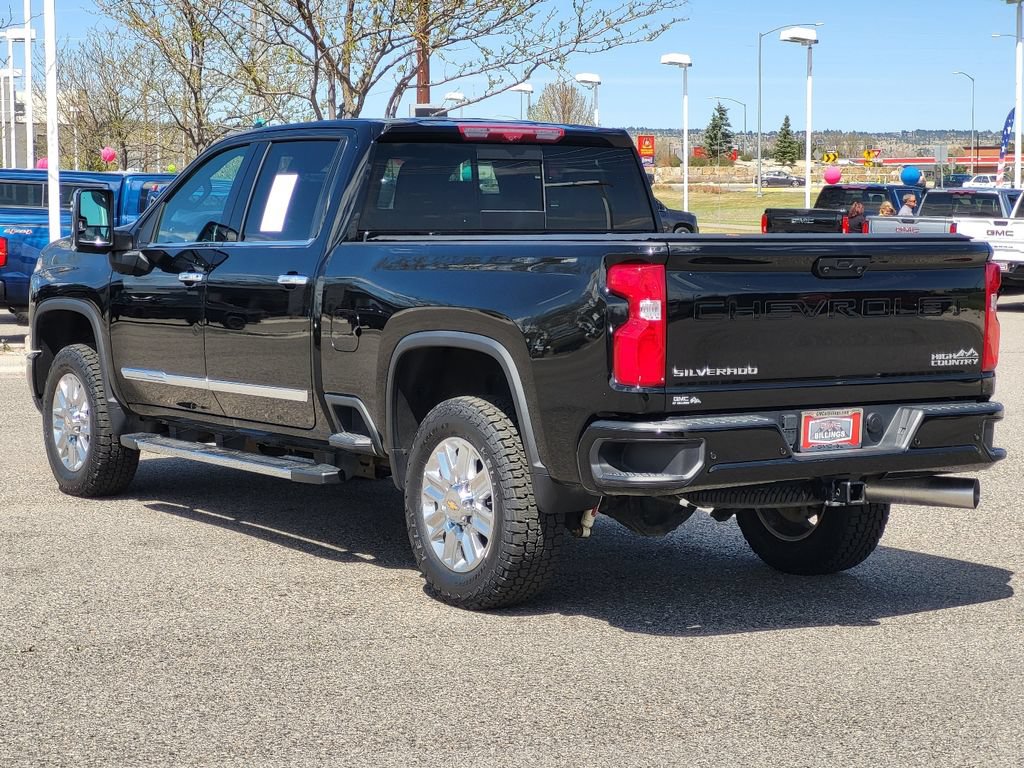 Used 2024 Chevrolet Silverado 2500 High Country w/ High Country Premium Package AWD/4WD image 15