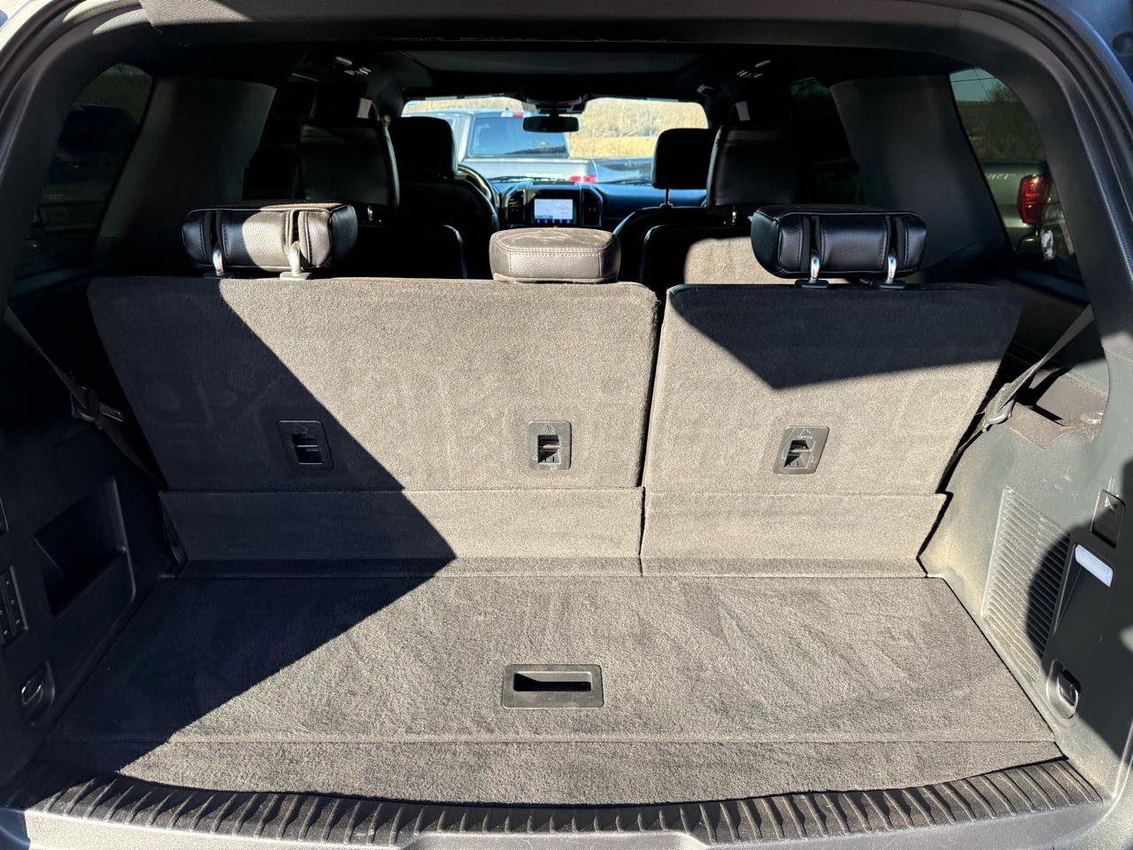 Used 2021 Ford Expedition Limited image 16