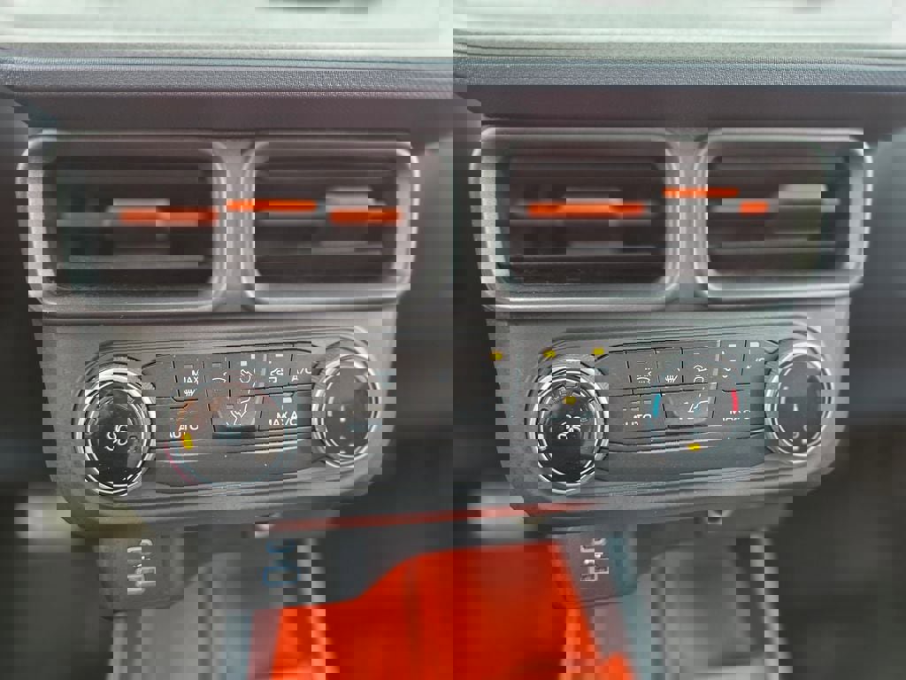 Used 2022 Ford Maverick XLT image 21