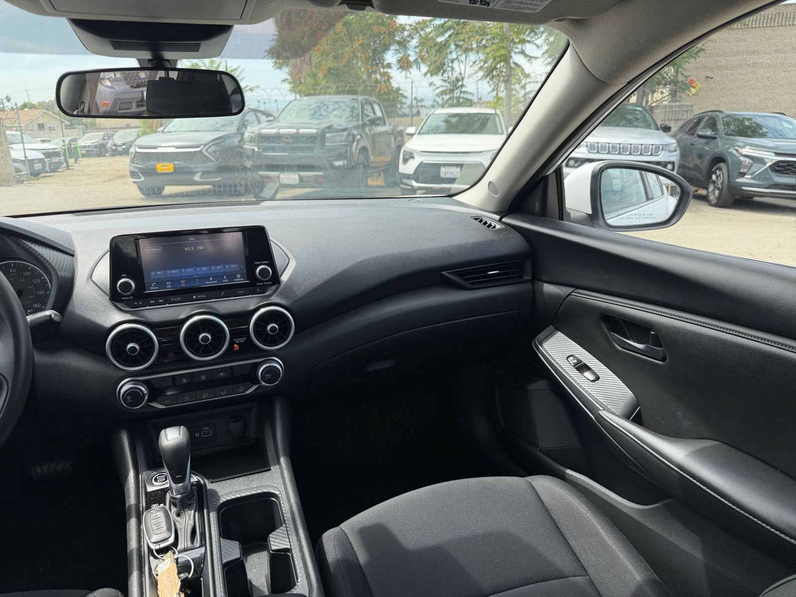 Used 2025 Nissan Sentra S FWD image 32