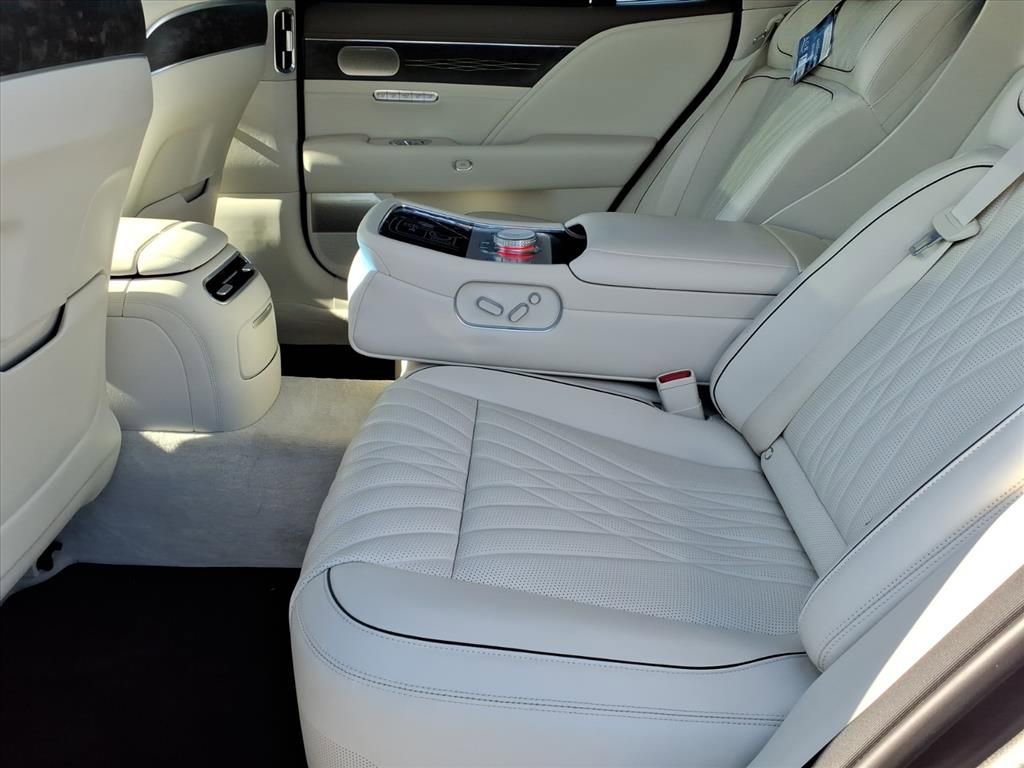 Used 2023 Genesis G90 3.5T image 20