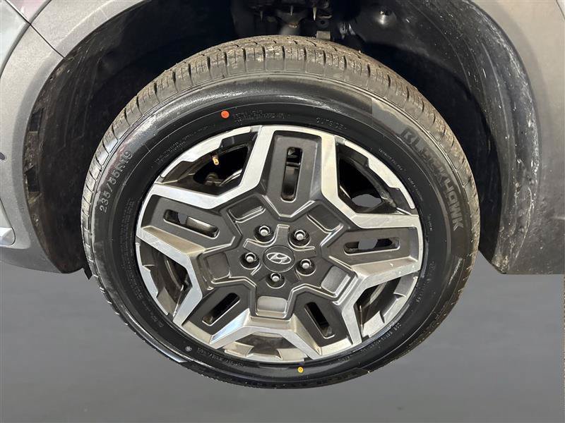 Used 2021 Hyundai Santa Fe Limited AWD/4WD image 24