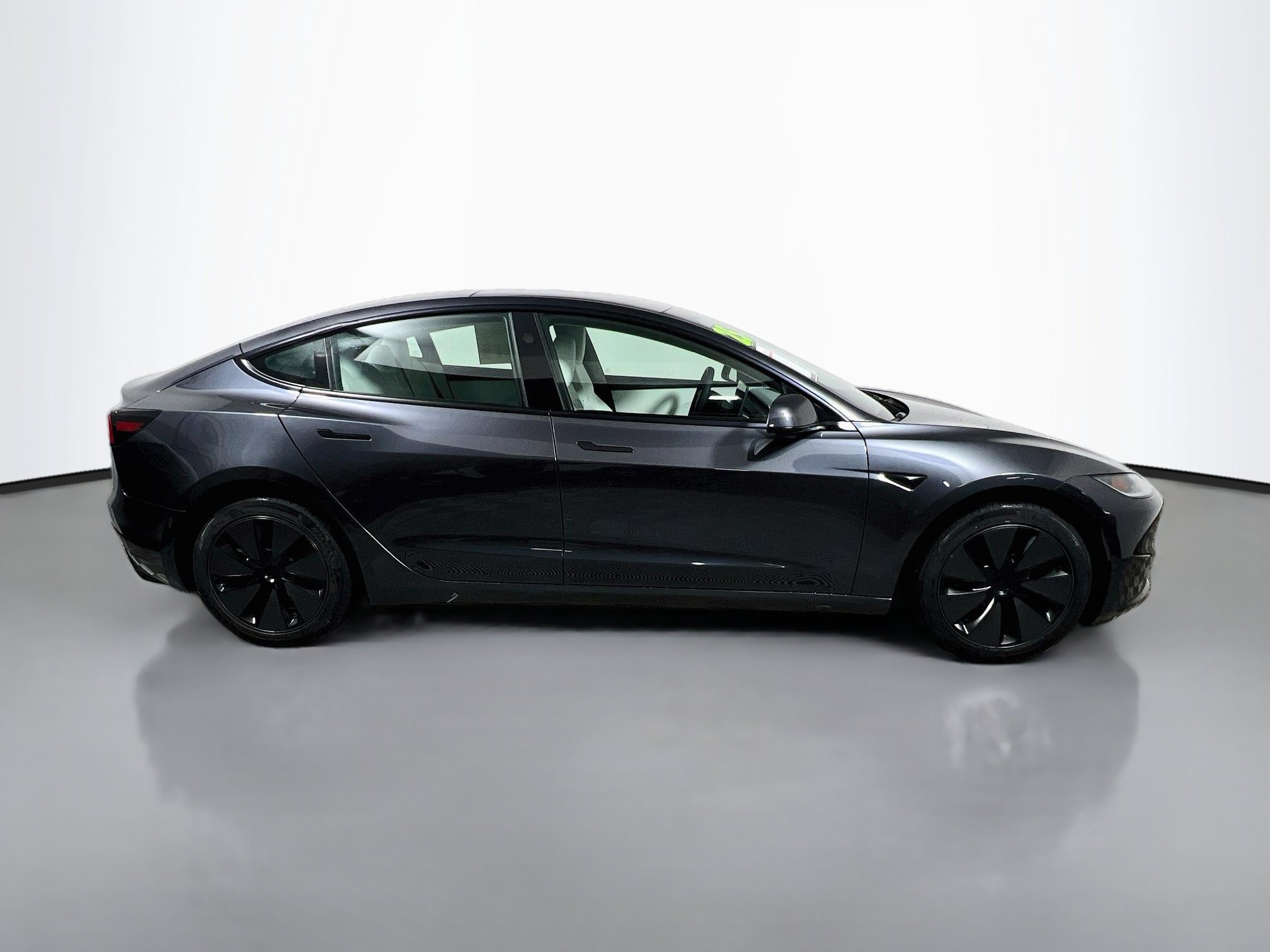 Used 2025 Tesla Model 3 RWD image 3