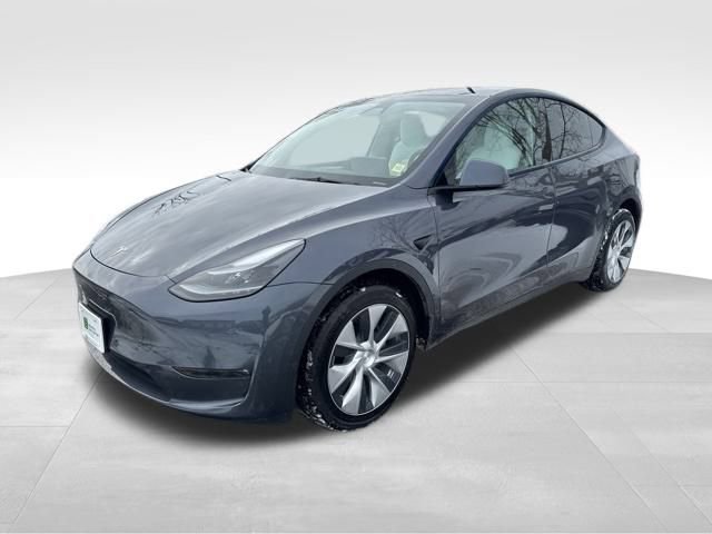 Used 2023 Tesla Model Y Long Range image 3