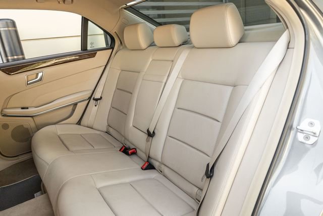 Used 2014 Mercedes-Benz E 250 BlueTEC Sedan image 14